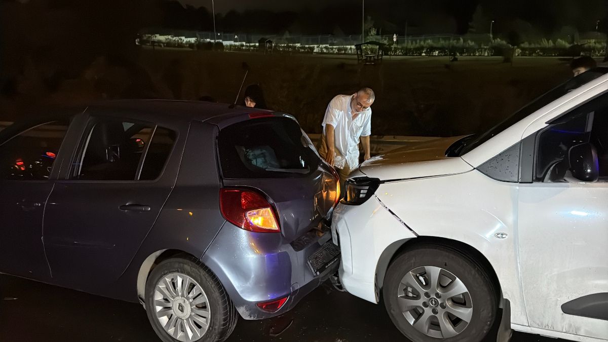 İstanbul’da feci kaza: 16 araç birbirine girdi